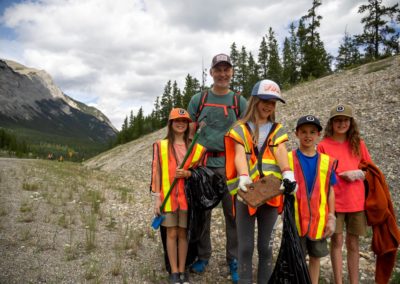 2022 David Thompson Corridor Cleanup kids